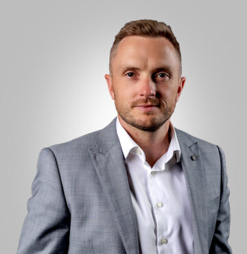 Director of Moore Markhams in Auckland