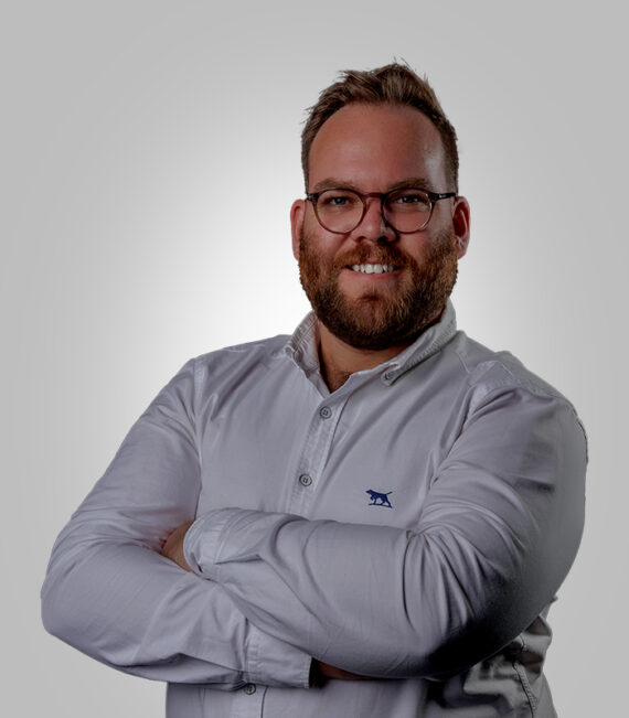 Tristan Smith , Manager , Moore Markhams , Auckland