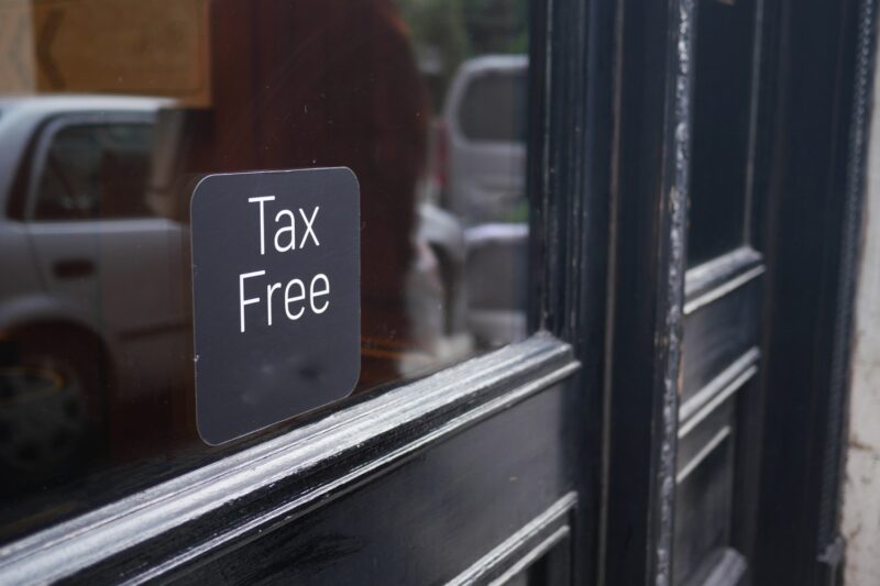 Extracting Cash Tax-Free from a Company